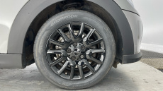 MINI Hatchback 1.5 Cooper Classic Premium 5dr Auto Petrol Hatchback